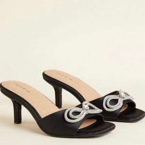 New Torrid New RHINESTONE BOW MULE